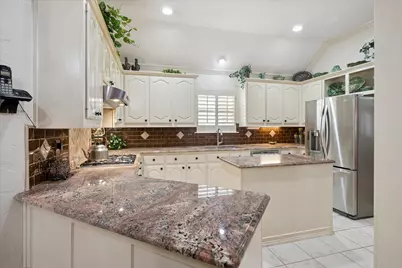 3852 Walden Way, Dallas, TX 75287 - Photo 11