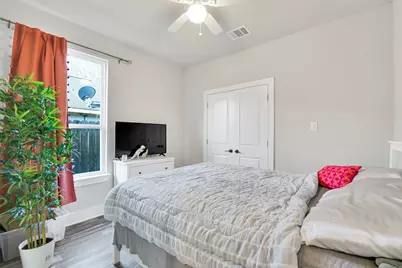 4621 Collins Avenue, Dallas, TX 75210 - Photo 17