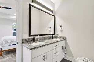 4621 Collins Ave, Dallas, TX 75210 - Photo 25