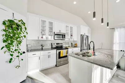 4621 Collins Avenue, Dallas, TX 75210 - Photo 3
