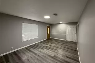 415 W Highland Dr, Whitewright, TX 75491 - Photo 3