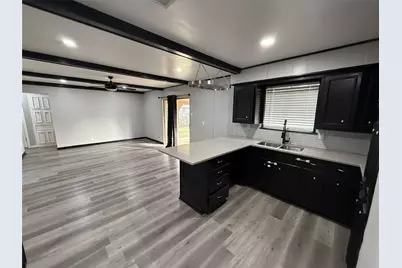 415 W Highland Drive, Whitewright, TX 75491 - Photo 9