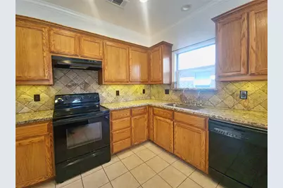 6468 Regina Drive, Fort Worth, TX 76131 - Photo 13