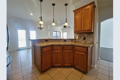 6468 Regina Drive, Fort Worth, TX 76131 - Photo 13