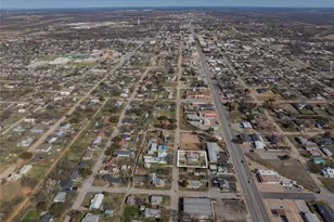 1109 W Elm St, Breckenridge, TX 76424 - Photo 31