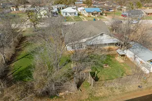 1109 W Elm St, Breckenridge, TX 76424 - Photo 23