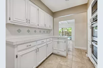 108 Wellesley Drive, Irving, TX 75062 - Photo 17