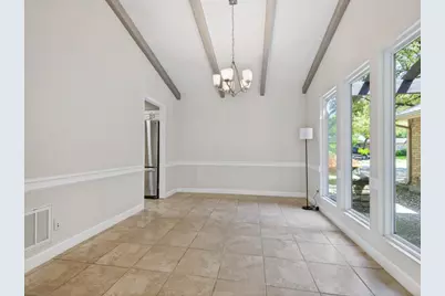 108 Wellesley Drive, Irving, TX 75062 - Photo 9