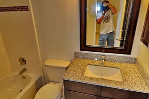 6910 Skillman St, Dallas, TX 75231 - Photo 11