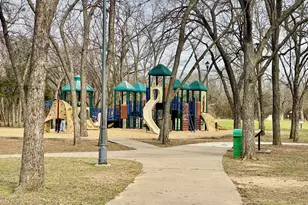 758 Red Oak Dr, Lewisville, TX 75067 - Photo 17