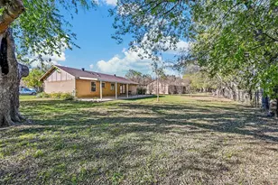 402 Phillips St, Mansfield, TX 76063 - Photo 21