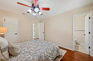 402 Phillips St, Mansfield, TX 76063 - Photo 11