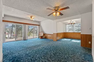 1303 W Seneca Ct, Granbury, TX 76048 - Photo 3