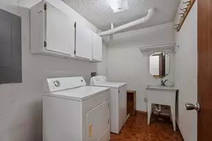 1303 W Seneca Ct, Granbury, TX 76048 - Photo 21