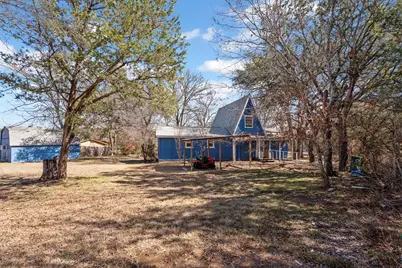 1303 W Seneca Court, Granbury, TX 76048 - Photo 33