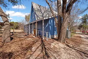 1303 W Seneca Ct, Granbury, TX 76048 - Photo 37