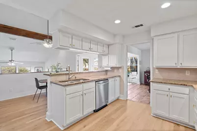 9671 Fallbrook Drive, Dallas, TX 75243 - Photo 11