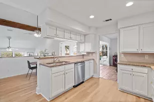 9671 Fallbrook Dr, Dallas, TX 75243 - Photo 11