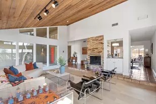 9671 Fallbrook Dr, Dallas, TX 75243 - Photo 5