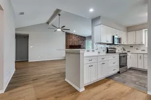 1016 Ledgemont Dr, Plano, TX 75025 - Photo 11