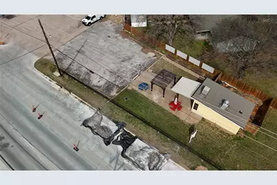 1401 Pipeline Road E, Bedford, TX 76022 - Photo 11