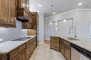 9302 Diane Ct, Fort Worth, TX 76108 - Photo 11