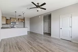 101 W Capps St, Rio Vista, TX 76093 - Photo 5