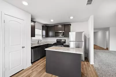 13709 Roosevelt Arch Drive, Ponder, TX 76259 - Photo 9