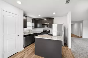 13709 Roosevelt Arch Dr, Ponder, TX 76259 - Photo 9