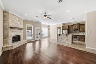 9912 Houston Dr, Waco, TX 76712 - Photo 3