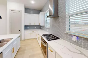 2635 Carmelita St, Dallas, TX 75212 - Photo 5