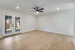 3114 Windsor Rd, Carrollton, TX 75007 - Photo 7