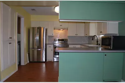 2604 W Johnson Street, Denison, TX 75020 - Photo 17