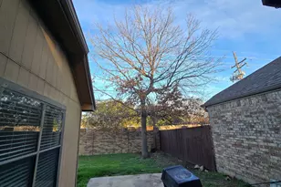 2081 Stillwater Pl, Lewisville, TX 75067 - Photo 11