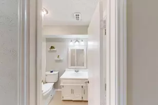 1434 CreekWood Ln, Mesquite, TX 75149 - Photo 15