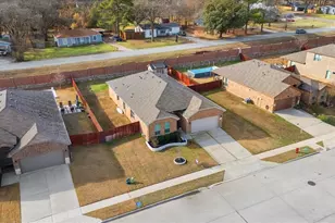 1080 Mooring Dr, Azle, TX 76020 - Photo 7