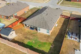 1080 Mooring Dr, Azle, TX 76020 - Photo 3