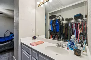 1610 Brentwood Dr, Irving, TX 75061 - Photo 23