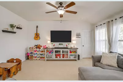 1911 Castaway Drive, Dallas, TX 75051 - Photo 15