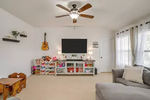 1911 Castaway Dr, Dallas, TX 75051 - Photo 15