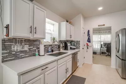 1911 Castaway Drive, Dallas, TX 75051 - Photo 9