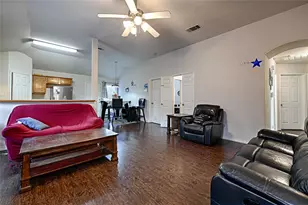 4545 Forest Glen Dr, Fort Worth, TX 76119 - Photo 5