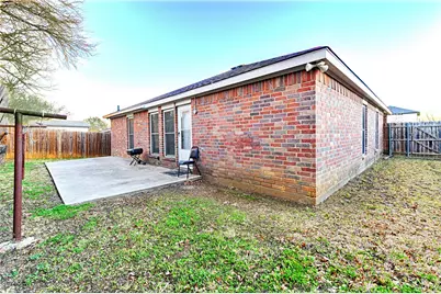 4545 Forest Glen Drive, Fort Worth, TX 76119 - Photo 15