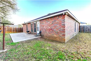 4545 Forest Glen Dr, Fort Worth, TX 76119 - Photo 15