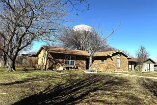 901 Meadow Mead Dr, Allen, TX 75002 - Photo 1