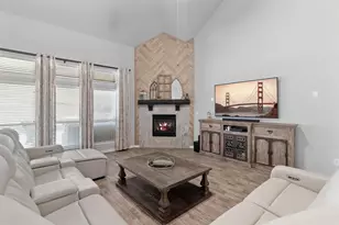 2736 Village Creek St, Celina, TX 75078 - Photo 9