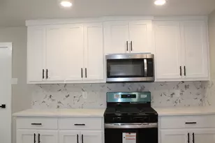 429 Stroud Ln, Garland, TX 75043 - Photo 7