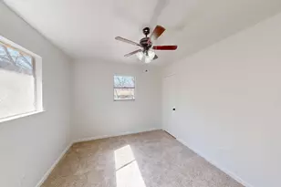 1200 Rebecca Ln, Arlington, TX 76014 - Photo 9