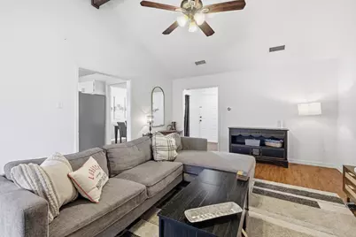 5001 Trails Edge Drive, Arlington, TX 76017 - Photo 9