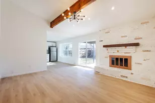 3921 Teaberry Ln, Fort Worth, TX 76133 - Photo 3